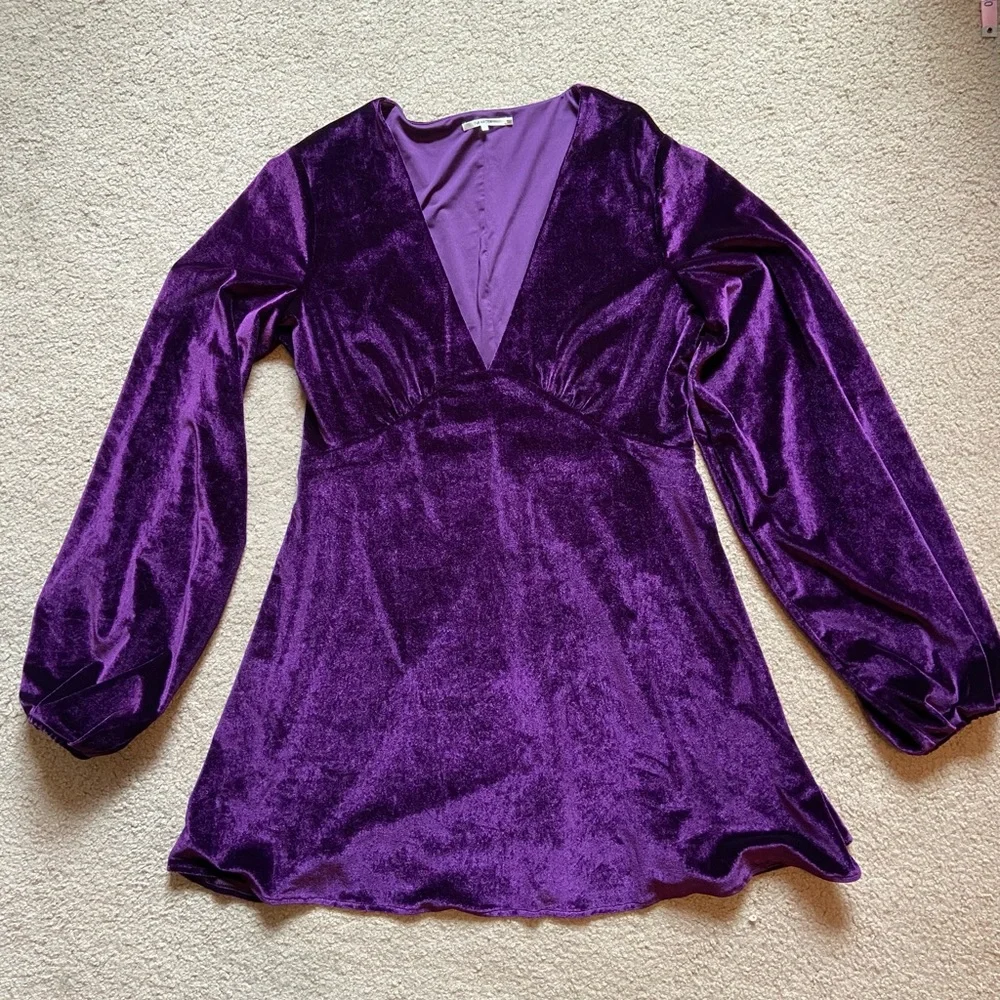 Tularosa Ryland Dress in Plum size Large‎ - Picture 4 of 14
